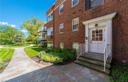 19901 Van Aken Boulevard unit: 7, Shaker Heights, OH 44122