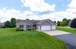 N1060 Pebble Ridge Rd, Greenville, WI 54942