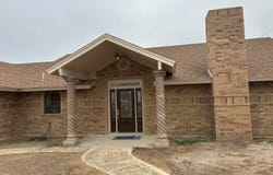 703 N 9th, Carrizo Springs, TX 78834