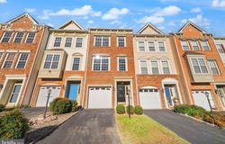 584 EDMONTON Terrace NE, LEESBURG, VA 20176