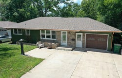 111 N G Street, Indianola, IA 50125