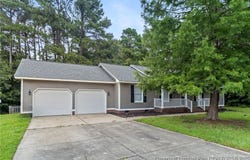 806 Eagle Landing Drive, Hope Mills, NC 28348
