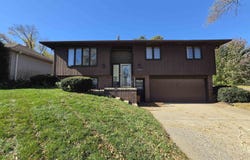 3201 S Cypress, Sioux City, IA 51106