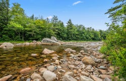 46 Johnson Road, Albany, NH 03818