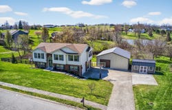 122 Saddlebrook Circle, Berea, KY 40403