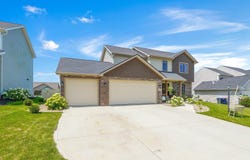 2125 Lindenwood Avenue, Warsaw, IN 46580-5831