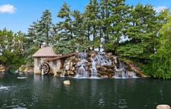 215 Grays Drive, Oswego, IL 60543