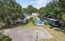 107 St John St, Jefferson, TX 75657