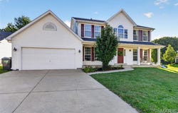 2 Summerfield Parkway Court, St Charles, MO 63304
