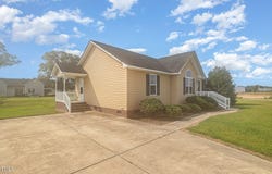 16 Emily Court, Newton Grove, NC 28366