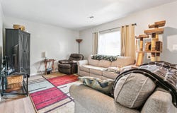 102 Leroy Street, Buckeye Lake, OH 43008