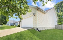 4120 W CARROUSEL Lane, Peoria, IL 61615
