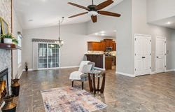 208 Rue De Villas Circle, Branson, MO 65616