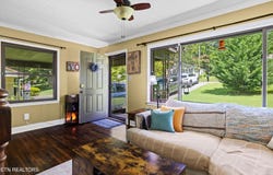 2822 Willocks Ave, Maryville, TN 37804
