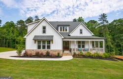 130 Lapis Lake Point, Fayetteville, GA 30215
