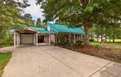 19119 E Highland Drive, Saucier, MS 39574