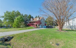 6004 Stone Bluff Drive, Clemmons, NC 27012