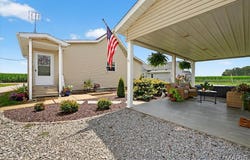 9243 Livesay Street, Nashville, IL 62263