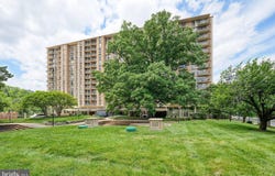 4600 S FOUR MILE RUN DRIVE, ARLINGTON, VA 22204