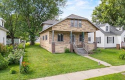 906 S Ash Avenue, Marshfield, WI 54449