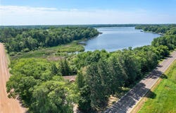 32873 Flanders Street NE, Cambridge, MN 55008