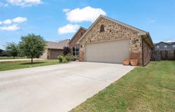 3104 Wrangler Court, Granbury, TX 76049