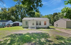 1313 Lakeland Drive NE, Willmar, MN 56201