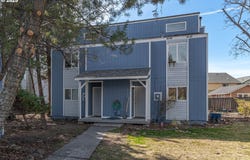 2025 NE NEIL WAY, Bend, OR 97701