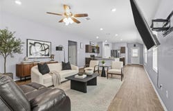 339 Euclid Ln, Uhland, TX 78640