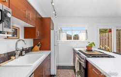 2471 Abbington Drive SE, Grand Rapids, MI 49506