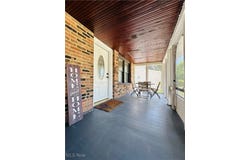 660 Johnson Avenue, Bedford, OH 44146