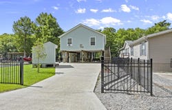 22926 Chene Blanc Ln, Maurepas, LA 70449