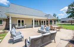 161 Five Oaks Ln, Starkville, MS 39759