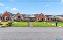 306 College Street Nw NW, Hartselle, AL 35640