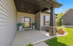 516 Cass Drive, Troy, MO 63379