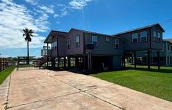 142 Seagull, Sargent, TX 77414