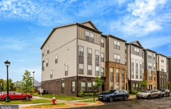20941 BLUEBIRD SQUARE, STERLING, VA 20165