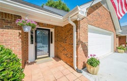 535 Brickleberry Lane, Roswell, GA 30075