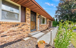 2801 Sharon Street, Winona Lake, IN 46590