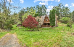 400 Walnut Creek Ln, Independence, VA 24348
