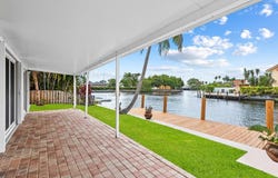 2140 NE 25th St, Wilton Manors, FL 33305