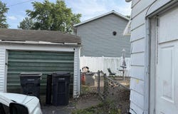1200 SUMMER Street, Pekin, IL 61554