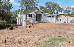 152 Palikea CIR, Bastrop, TX 78602