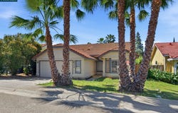 4428 Bacall Ct, Antelope, CA 95843