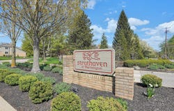 1157 Strathaven Court W, Worthington, OH 43085