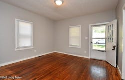 6221 Eureka Ave, Louisville, KY 40216