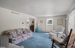 325 TENBY CHASE DRIVE, DELRAN, NJ 08075