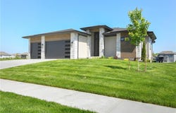 3929 SW Flintrock Drive, Lee's Summit, MO 64082