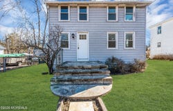 6 Sadie Lane, New Egypt, NJ 08533