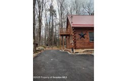 199 W Lakeview Drive W, Hamlin, PA 18427